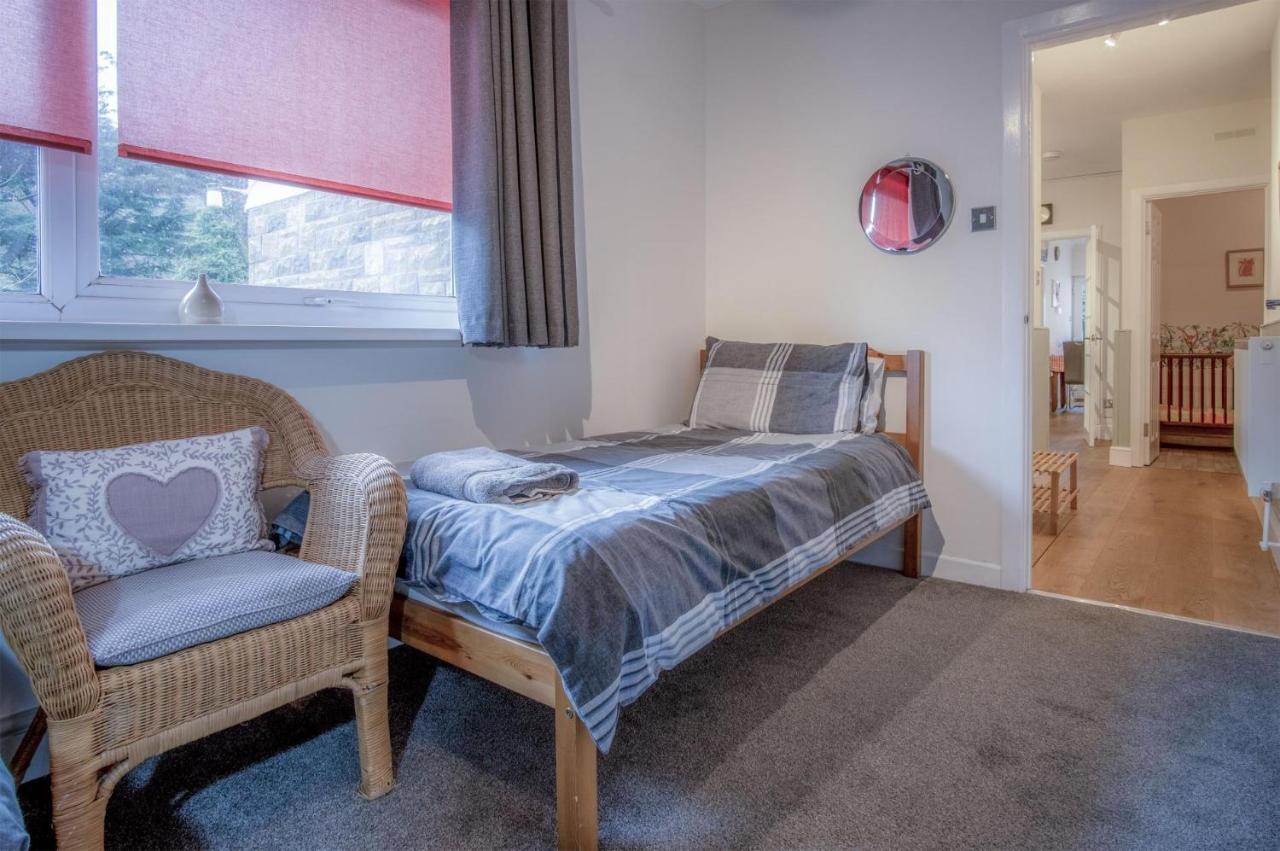 Glenvale - 2 Bedroom Apartment - Сондерсфут Екстер'єр фото