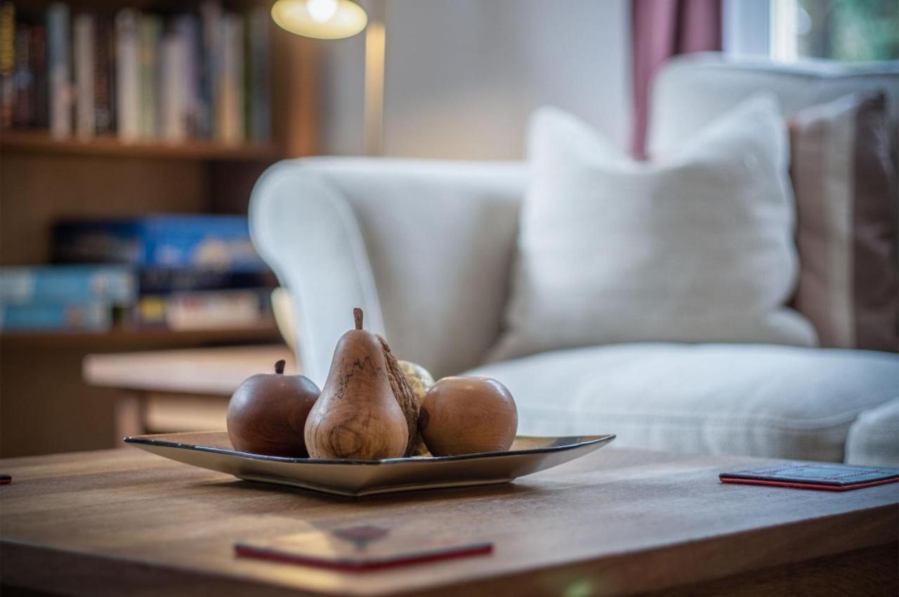 Glenvale - 2 Bedroom Apartment - Сондерсфут Екстер'єр фото